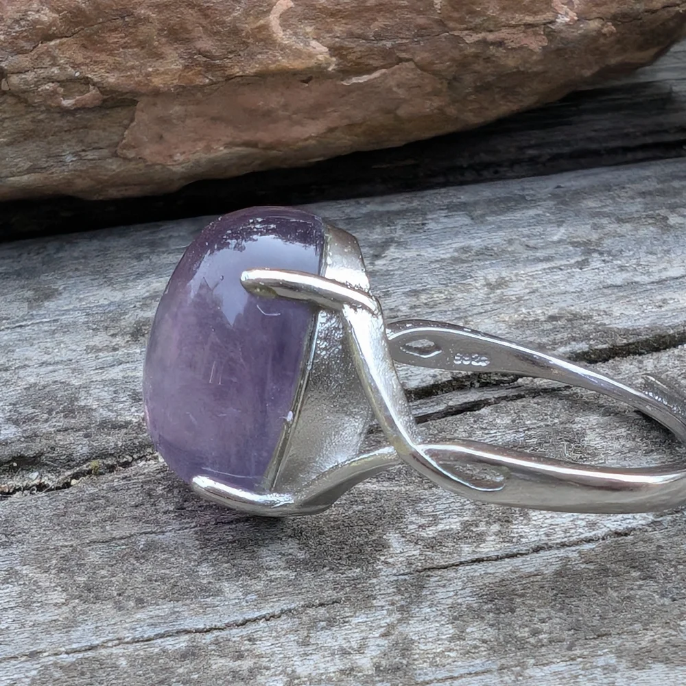 Gorgeous Rainbow Fluorite Gemstone Ring. Adjustable Ring Size 8-10 - Picture 2 of 8